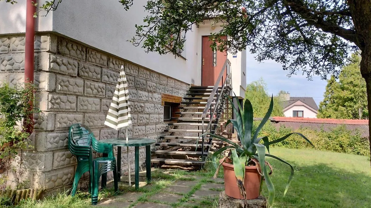 Appartamento Prague Zbraslav Old Garden 0*,
